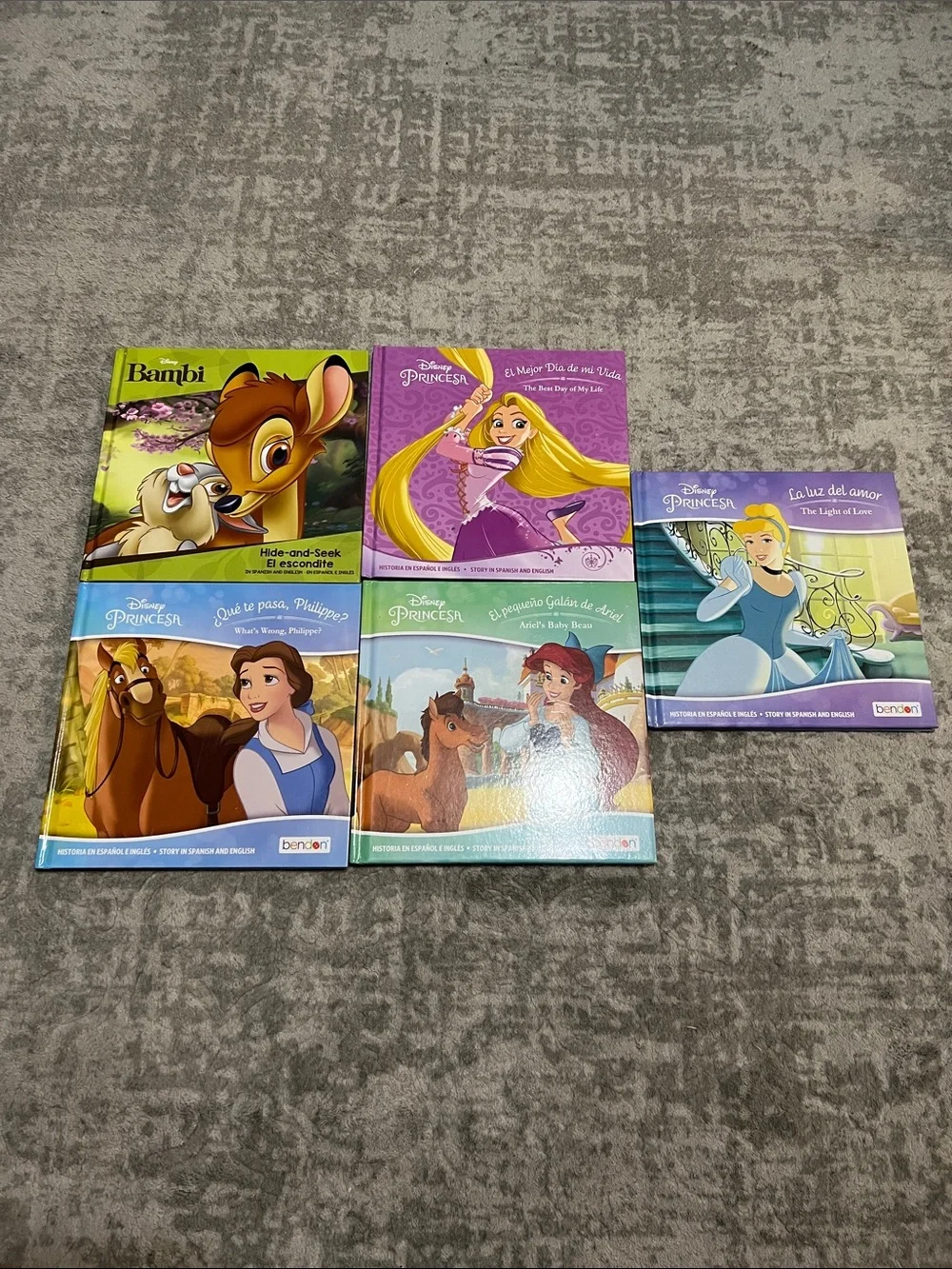 Bundle of 9 bendon hardcover Disney princess books.